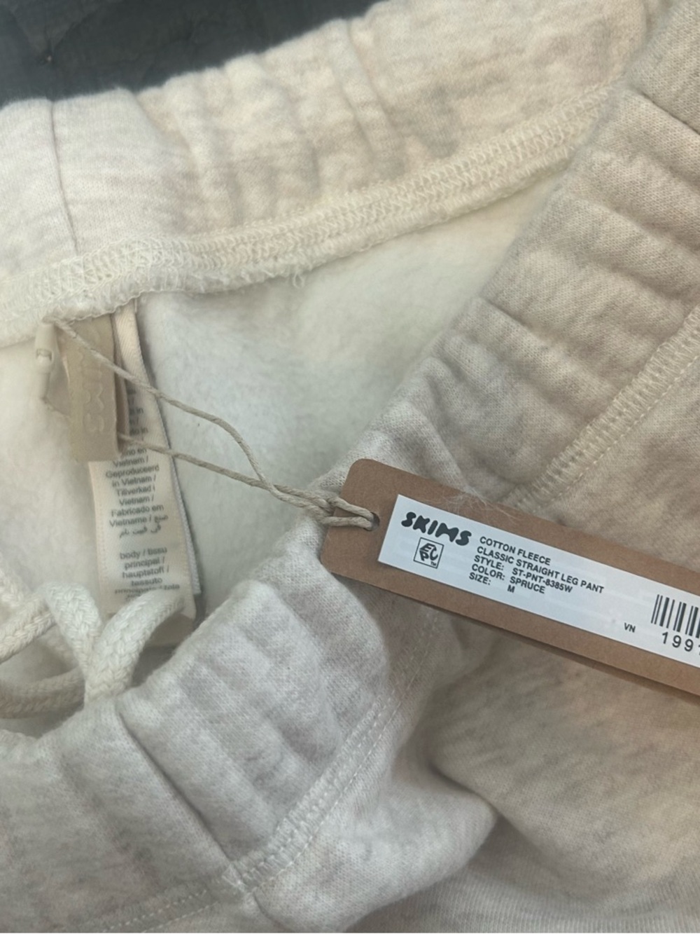 Skims Classic Cotton Fleece Straight Leg Pant - Oatmeal Heather - Picture 7 of 9